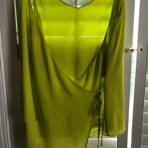 EUC Flowy Tank Top - Picture 2 of 3